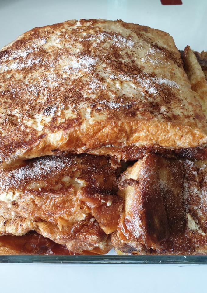 Una foto de Torrijas con leche de almendras