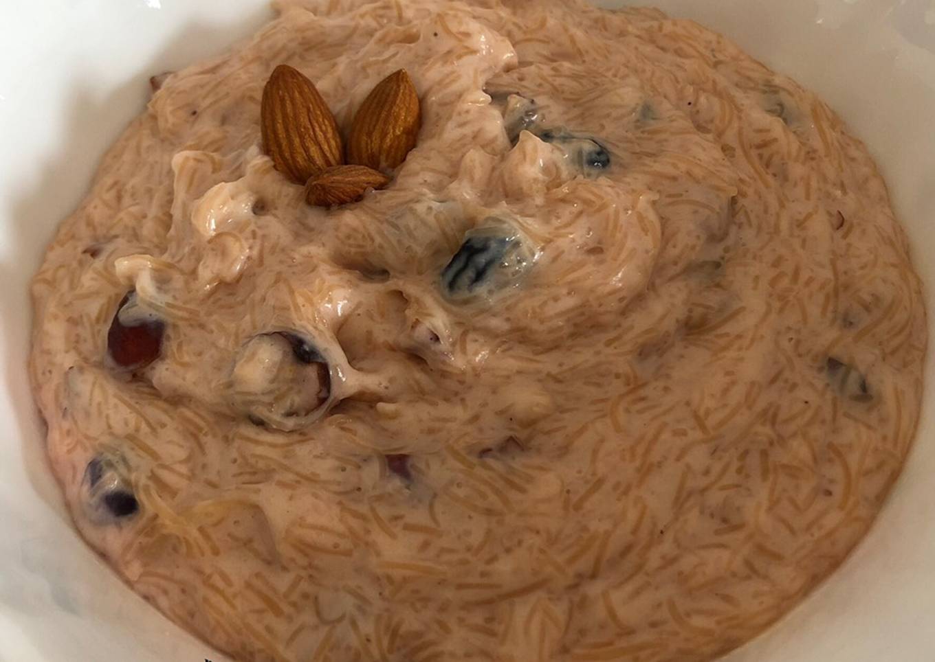 Vermicelli Strawberry Custard