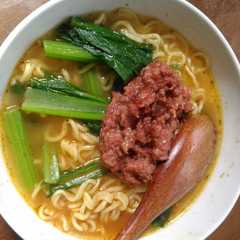 Kreasi mie instans kuah + kornet রেসিপির প্রধান ছবি