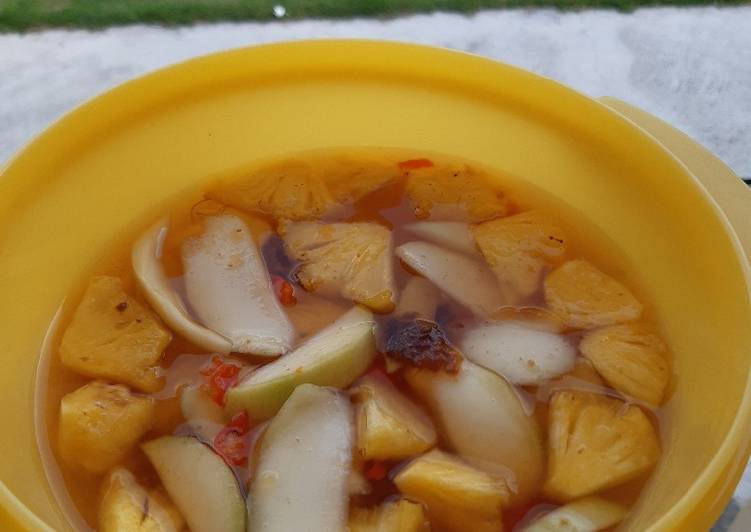 Asinan Buah Mangga & Nanas