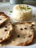Salsa ligera de pimienta con leche de almendra y queso light