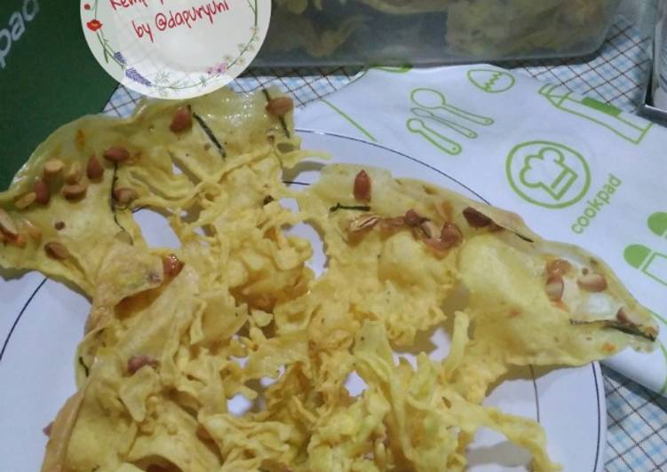 Rempeyek kacang tanah