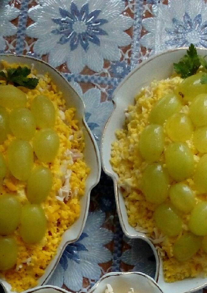 Салат з виноградом