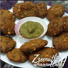 A picture of Masala Dal Vadas with Leek.