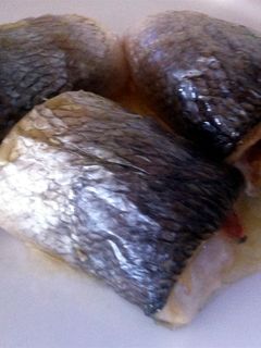 Una foto de Rollitos de dorada con jamón