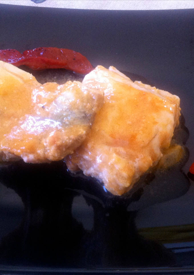 Una foto de Merluza en salsa de pimientos