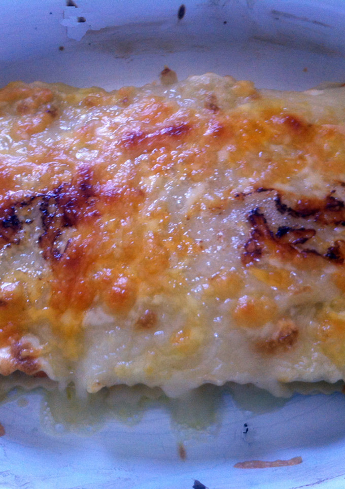 Una foto de Canelones de pollo y verduras