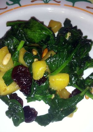Una foto de Ensalada templada de espinacas