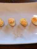 Aperitivos de huevos de codorniz rellenos (Shoyu tamago no zensai)