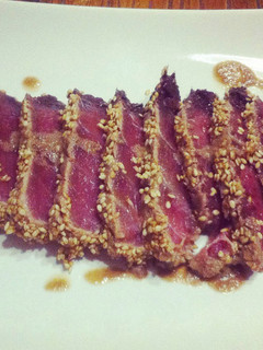 Una foto de Tataki de atún