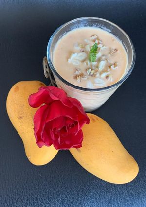 મેંગો મિલ્કશેક (Mango Milkshake Recipe In Gujarati) રેસીપી મુખ્ય ફોટો