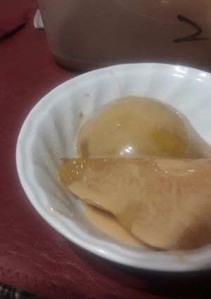 Una foto de Peras al Oporto con crema marisol