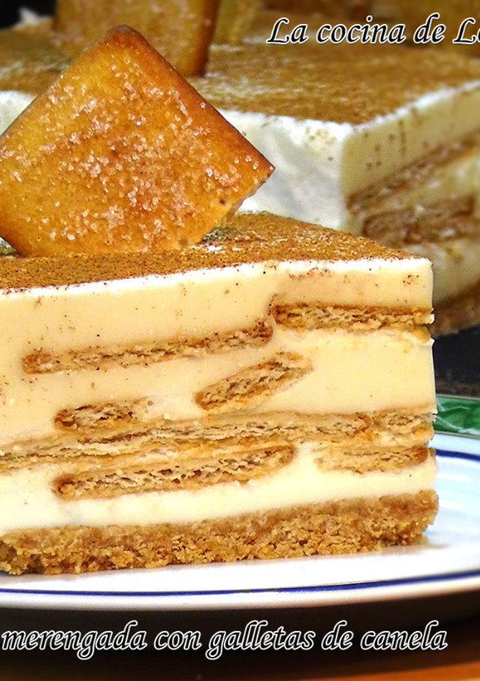 Una foto de Tarta de leche merengada con galletas de canela, fácil y sin horno