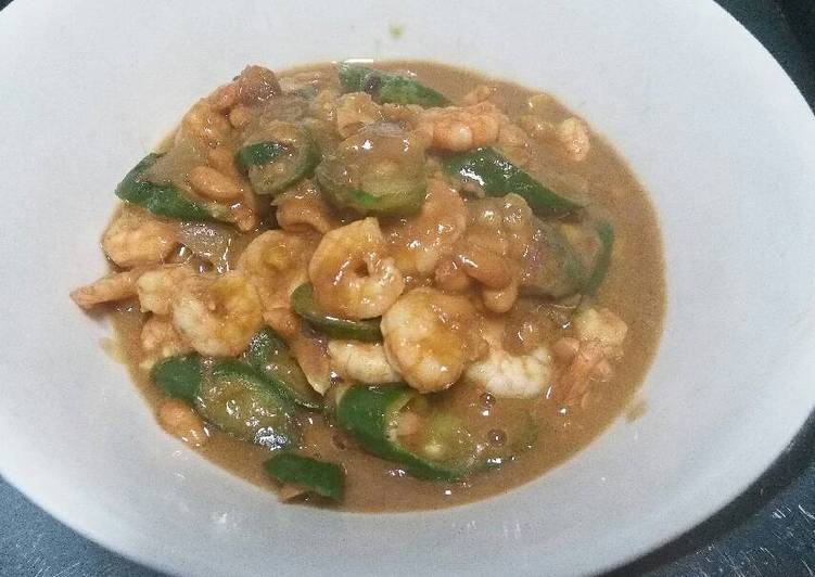 Langkah Mudah untuk Membuat Udang masak tauco cabe ijo Anti Gagal