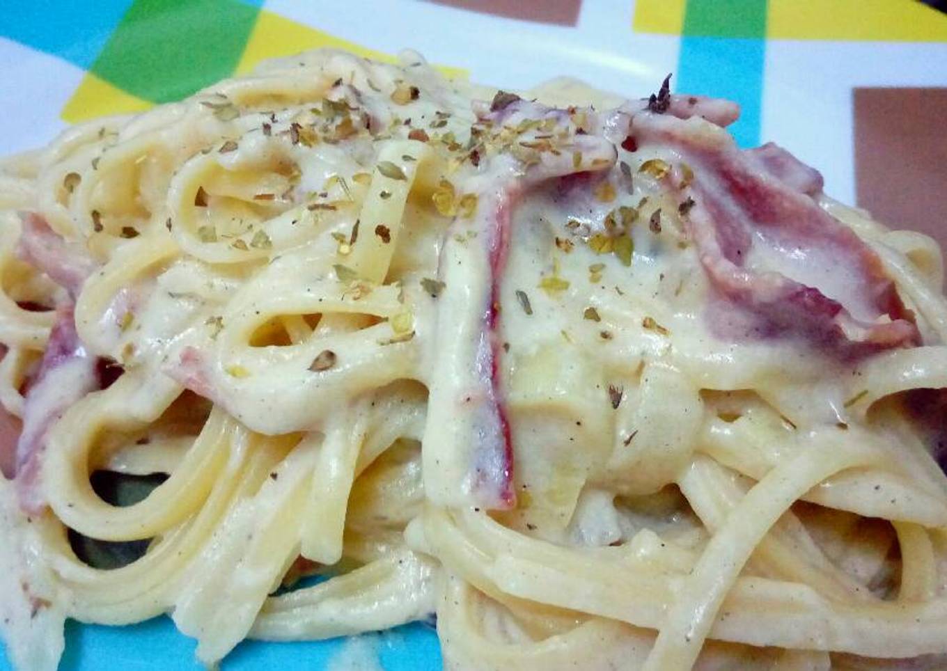 Fettucini creamy carbonara