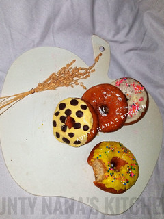 A picture of Wheat glazed doughnuts.