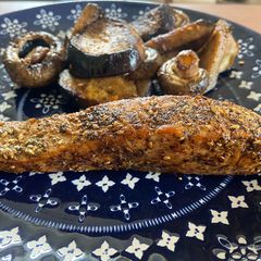 A picture of Zaatar salmon for zaatar lovers.