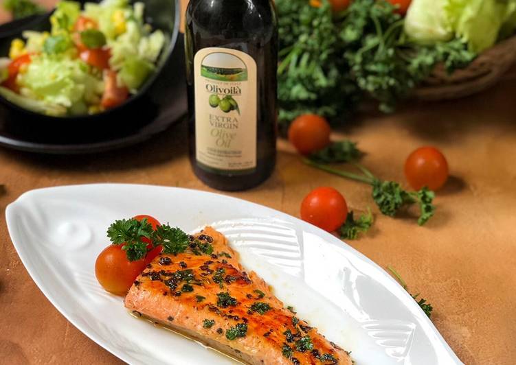 Grilled Salmon with Olive Oil