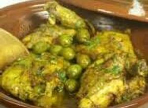 صورة لوصفة طاجين مغربي بالزيتون
