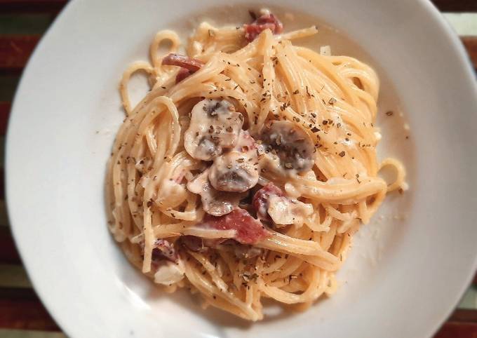 Resep Spaghetti carbonara (tanpa eggyolk dan cream)