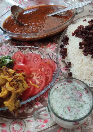 عکسی از دستور برنج و خورشت لوبیای قرمز و گوشت 🥰