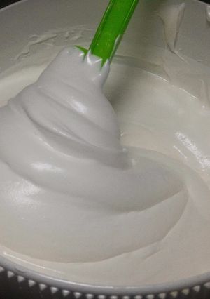 Foto resep Butter cream super lembut, creammmyyyy+rich  banget. ala khalimah kitchen's