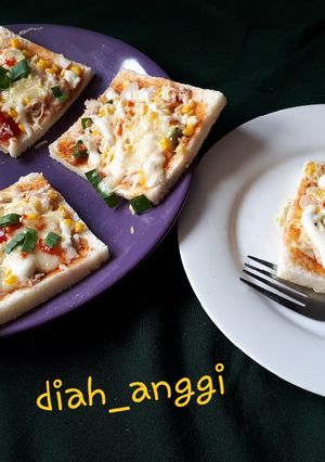 Foto resep Roti Pizza Tuna Melted