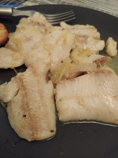 Una foto de 🐟 Pescado en salsa