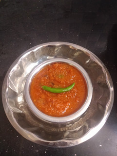 * தக்காளி, வெங்காய சட்னி*(onion tomato chutney recipe in tamil) செய்முறை முக்கிய புகைப்படம்