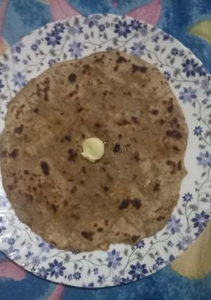 A picture of Dal ki roti.