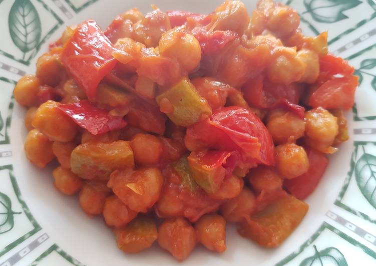 Pisto con garbanzos