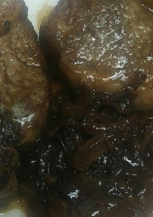 A picture of Lamb Chops with Mushroom Catsup.