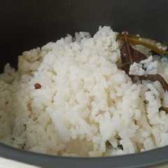 รูปของ Nasi Uduk Rice Cooker