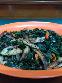 Foto resep Tumis Daun Pepaya Jepang + Ikan Pindang