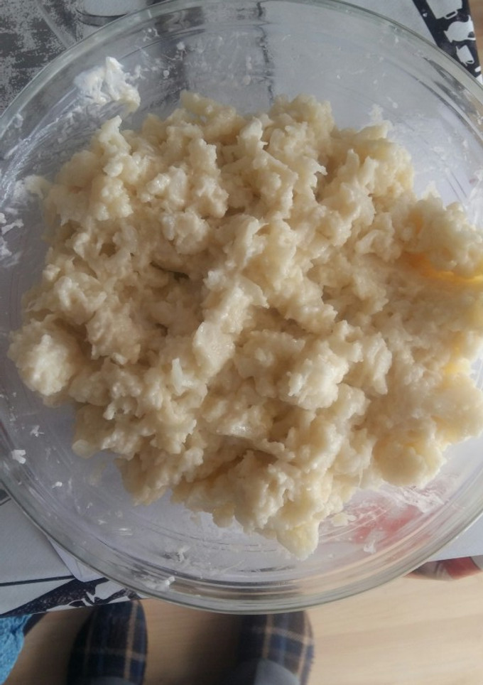 Una foto de Coliflor cocida con varios ingredientes