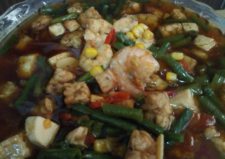 Tumis udang canggung temputel(kacang panjang,jagung,tempe,putih telur)