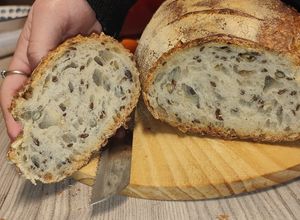 Foto di Pane ai semi con licoli