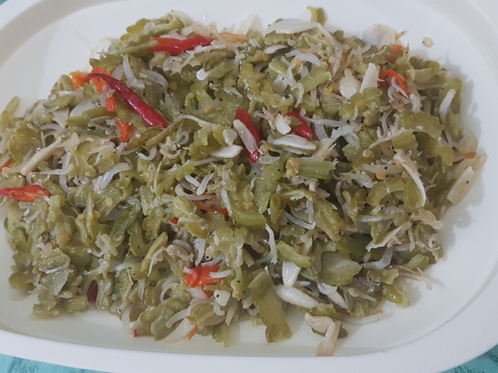 Langkah Mudah untuk Membuat Pare Tumis Pedas Ikan Teri Anti Gagal