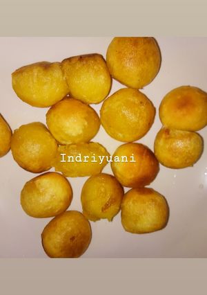 Foto resep Bola Bola Ubi simple cemilan sederhana