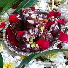 A picture of Chocolate Dry Fruits Roll.