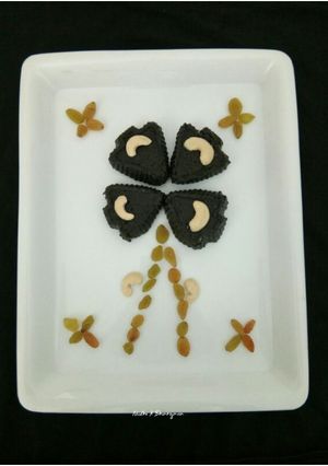 A picture of Bathua barfi.