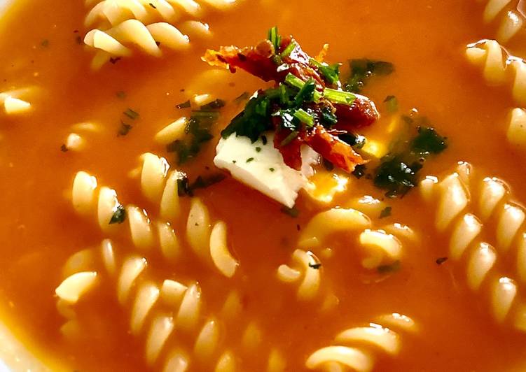 Zupa pomidorowo-dyniowa główne zdjęcie przepisu
