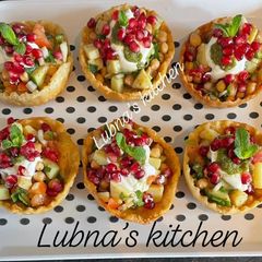 A picture of Edible bowl snack (katori Chaat):.