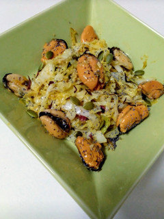 Una foto de Espaguetis de col (repollo) con mejillones