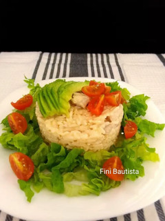 Una foto de Ensalada de arroz con piña y lomo