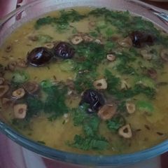 A picture of Chicken daal.