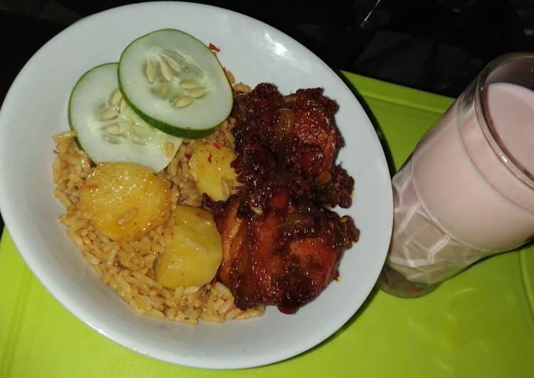 Steps to Make Homemade Jallop rice and potato with fried chicken