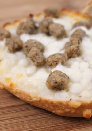 A picture of Breakfast Pizza.