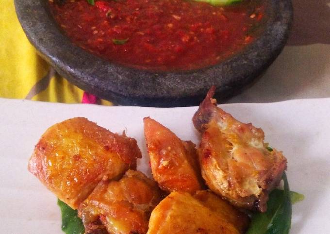 Ayam Goreng Lalapan Sambal Limau