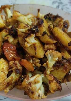A picture of Restaurant Style Sookhi Aloo Gobhi.